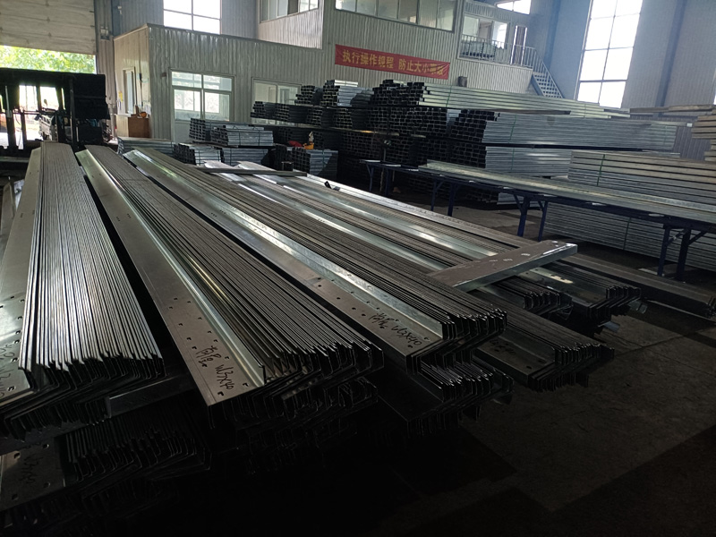 Z檁條成品區(qū)